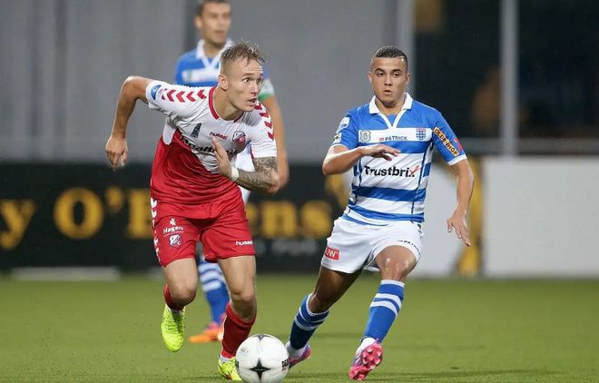 中的排名更 中的排名更