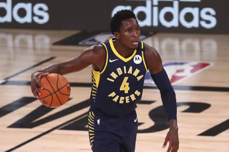 夺落点更靠 夺落点更靠